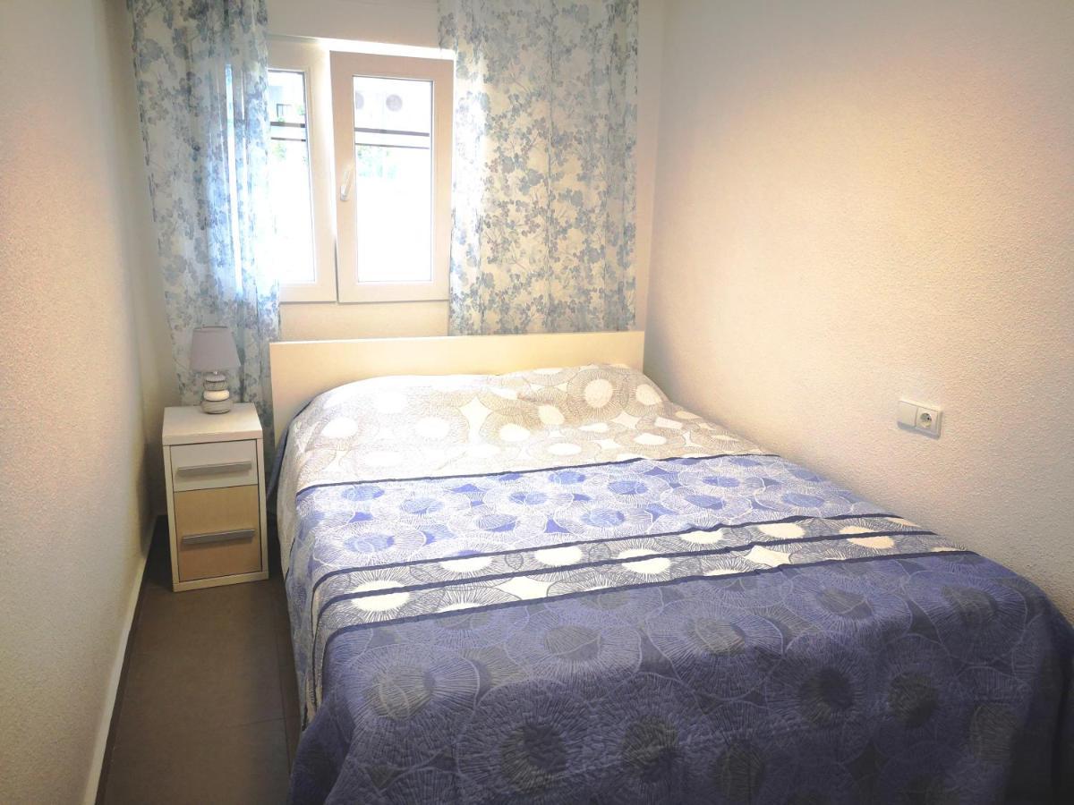 Cozy And Sunny Two Bedroom La Mata Beach Apartamento