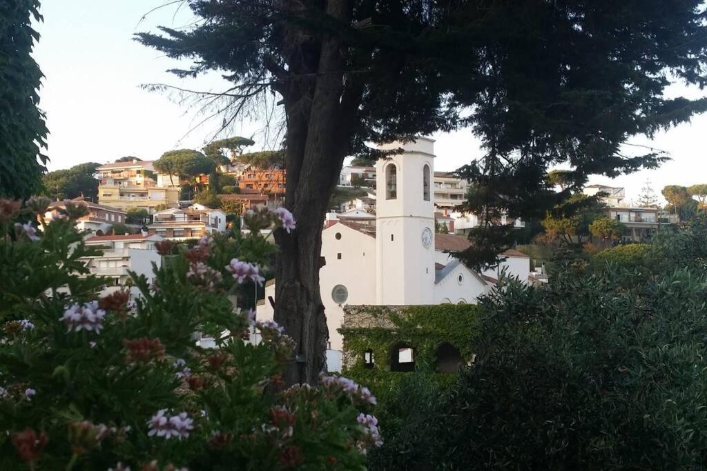 Stunning At Beach Apartment Caldes D'Estrach