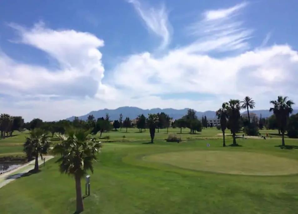 Moderno En Nova Golf & Met Apartment *