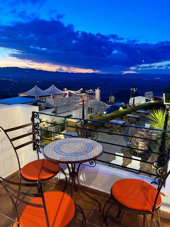 House Sleeps 6, Large Pool Walk To Vera