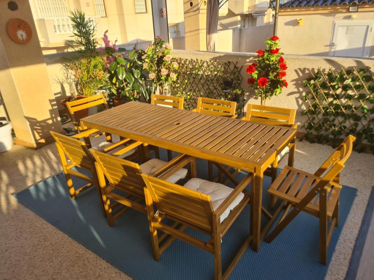 Apartment Gorgeous 3 Bed/2 Bath Pool & Golf Views *