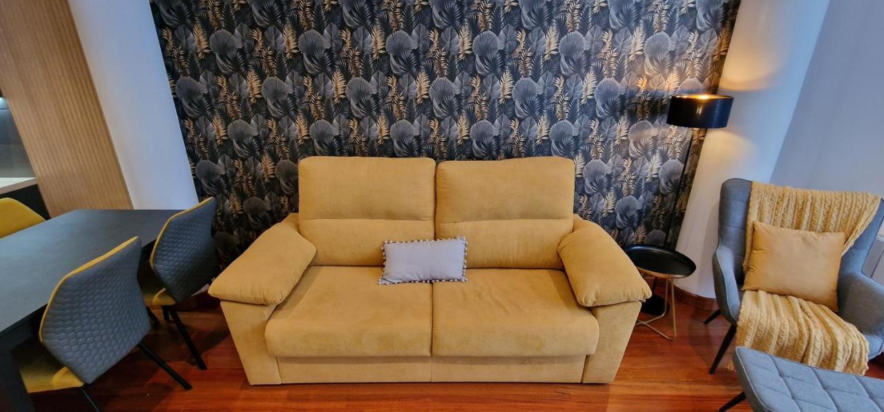 Apartamento Lugar De Alegria, Pegado A Playa, 2 Hab, 6 P, Wifi - Vut-4241-as