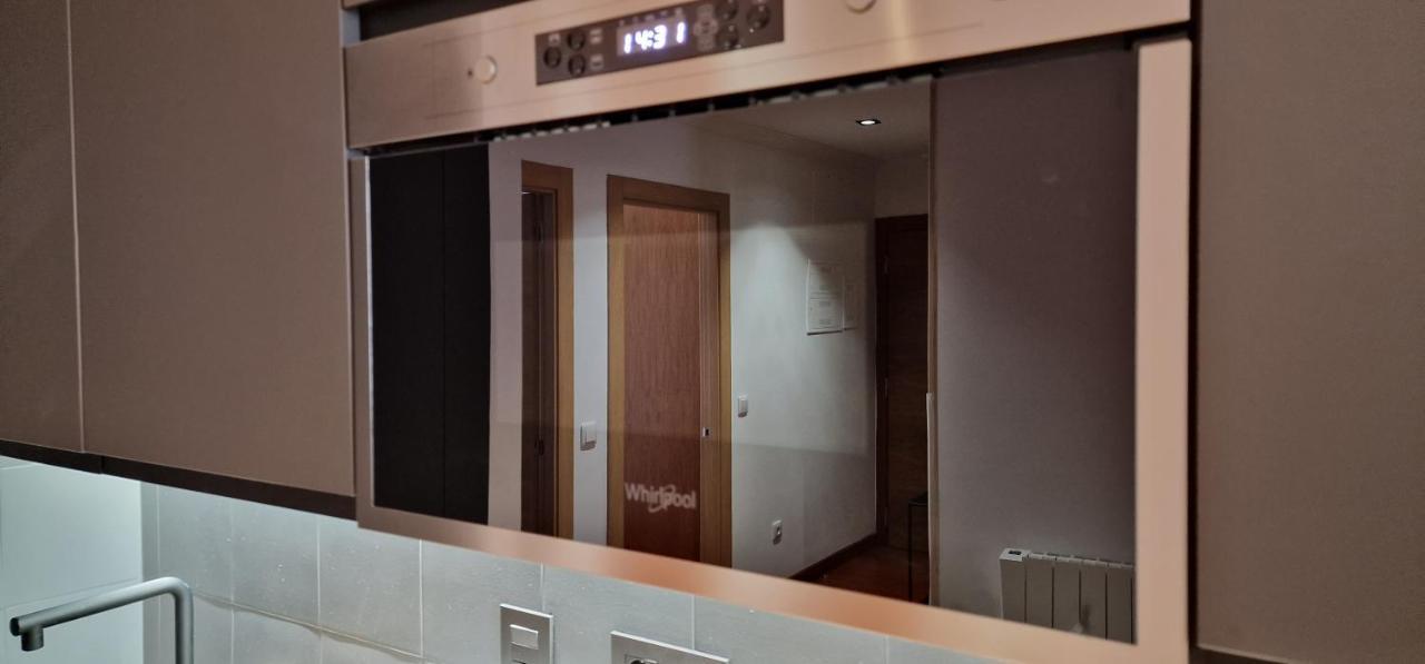 Apartamento Lugar De Alegria, Pegado A Playa, 2 Hab, 6 P, Wifi - Vut-4241-as Gijón