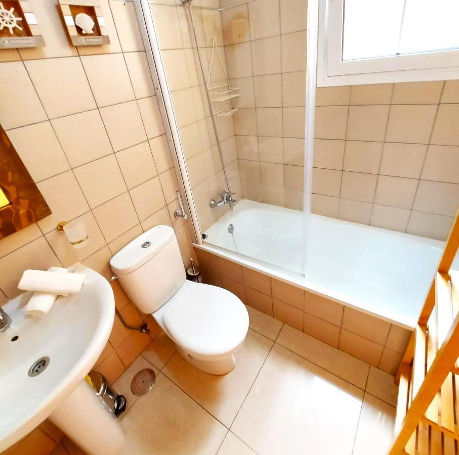 Small Apartment, Adeje House Wifi Free Сasa de vacaciones