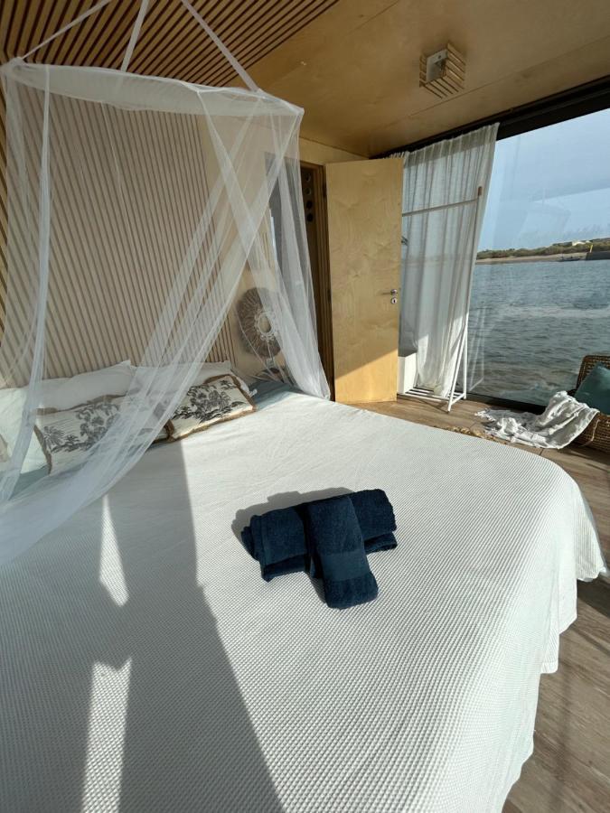 Botel Casa Barco Miamar