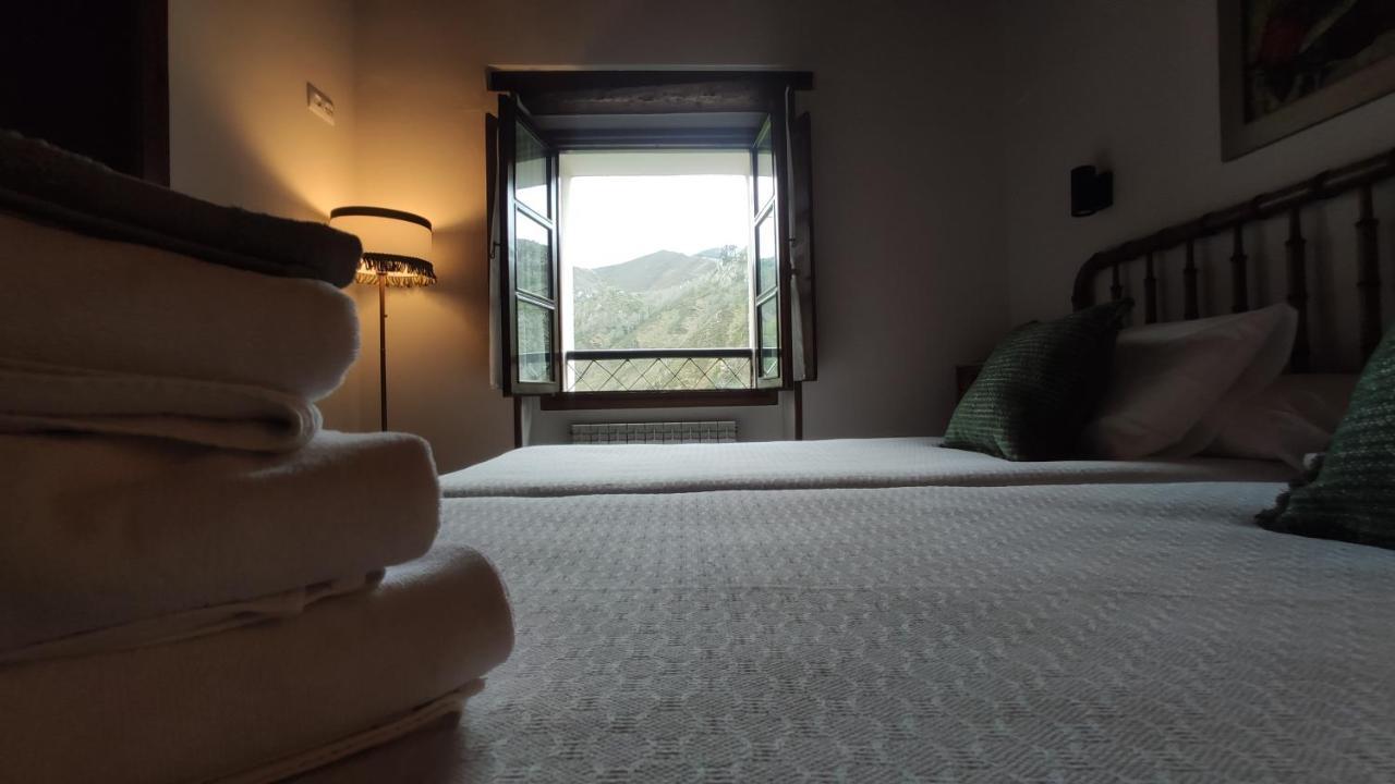 El Colladin Country house *