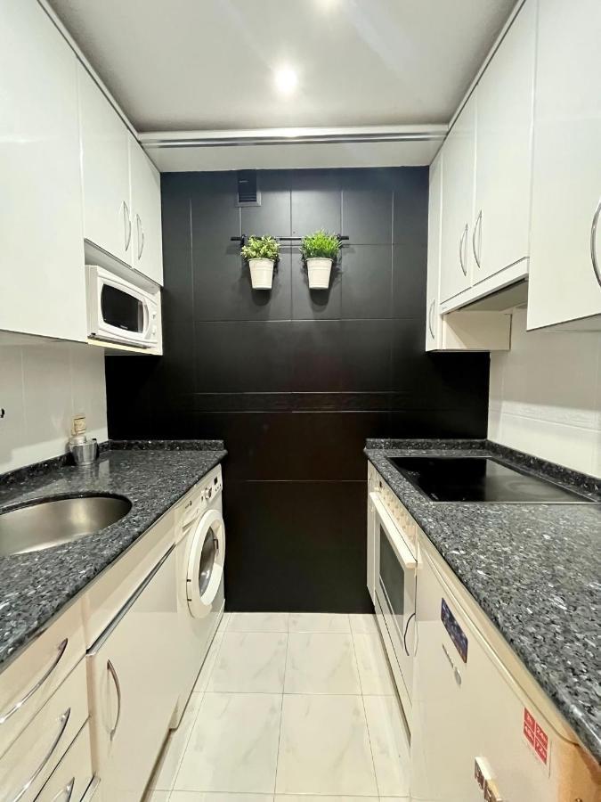 Atuaire Agradable En El Centro De Parking Incluido Apartment *