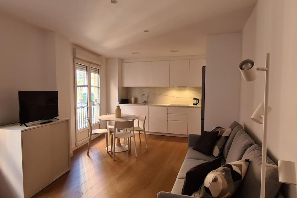 Logrono: En Centro Historico. Apartment Logrono