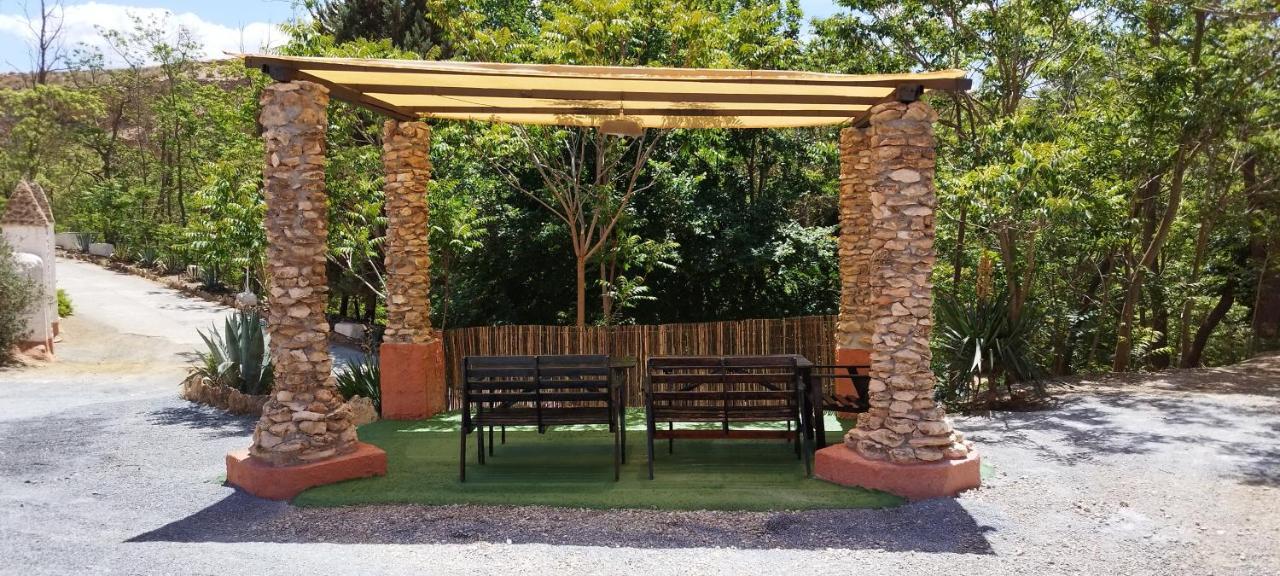 Casas Cueva Y Cortijo La Tala En Hotel Guadix