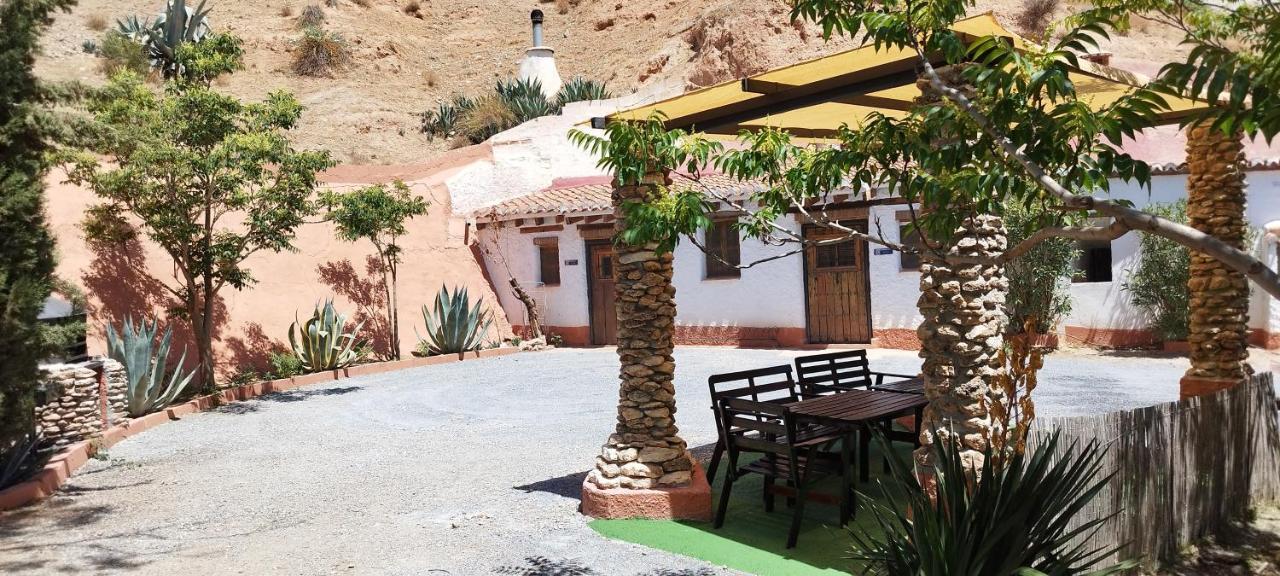 Casas Cueva Y Cortijo La Tala En Hotel Guadix