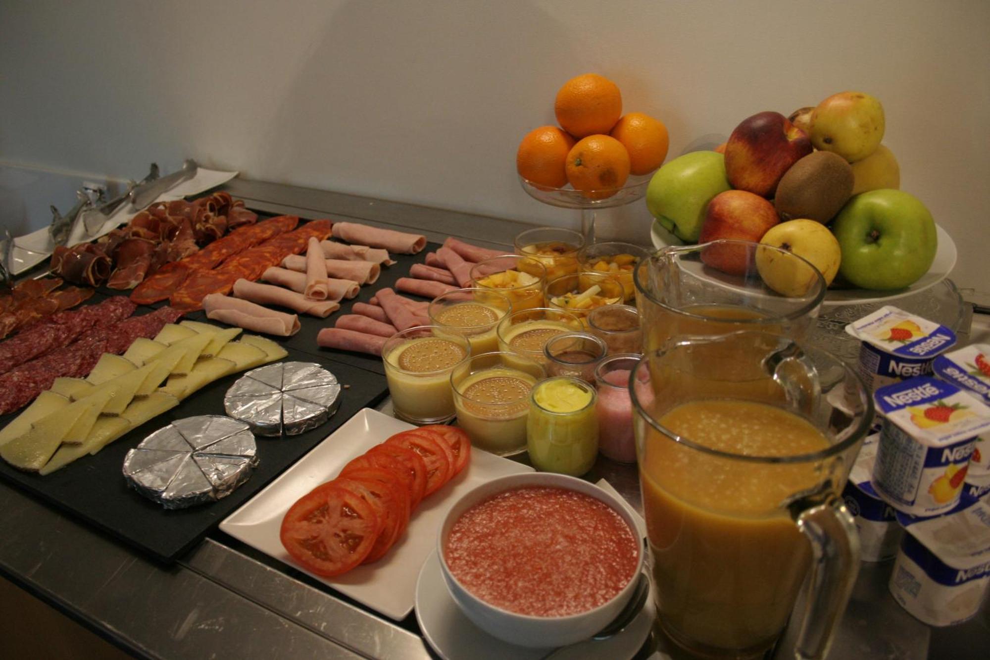 Hotel El Encanto & Cafeteria 4*