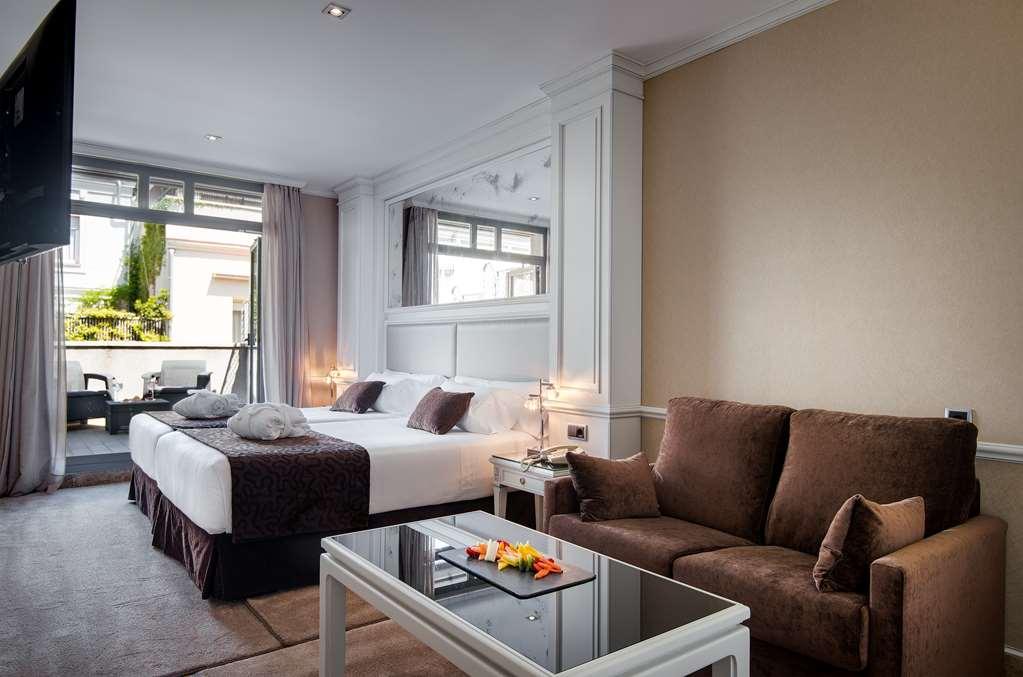 Hotel Vp Jardin De Recoletos 4*