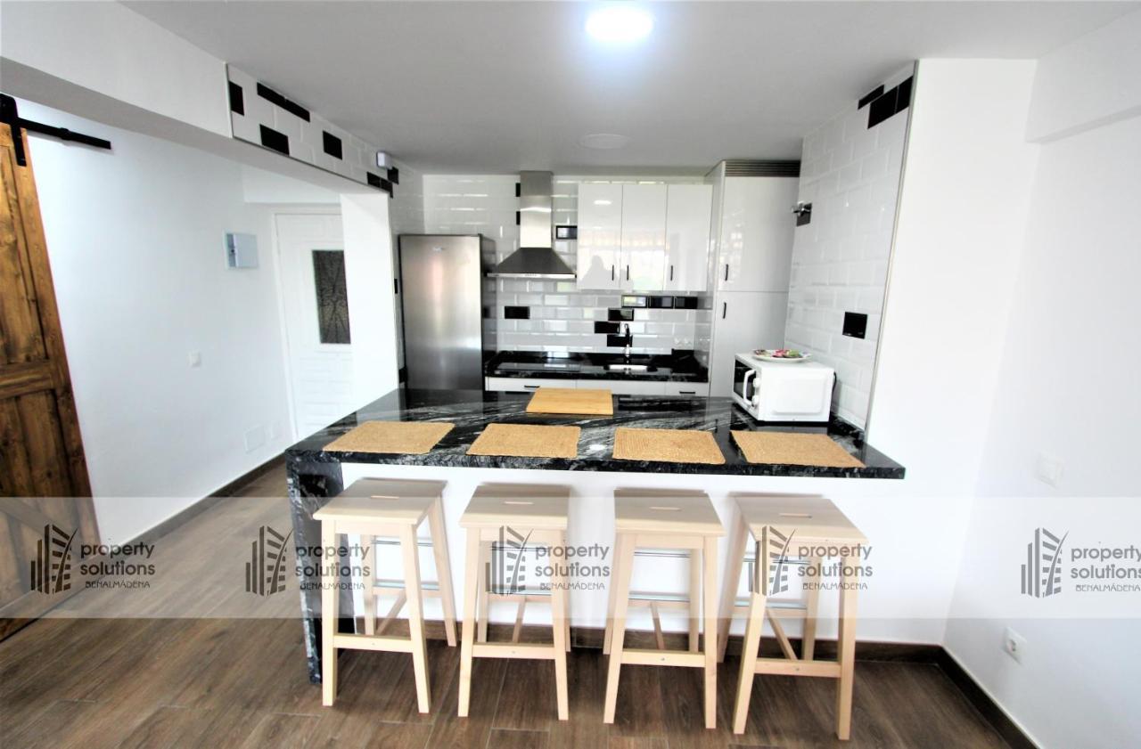 Apartment 508 Piscis: Mountain-view With Pool Benalmadena