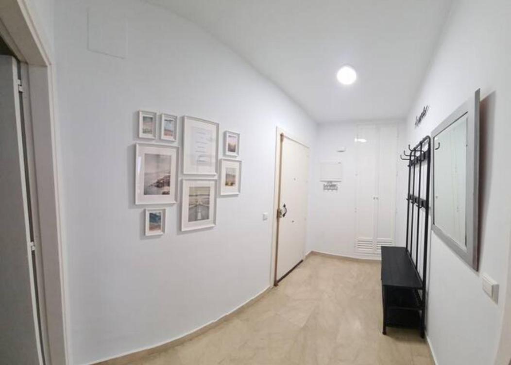 Excellent Choice, Beach, Pool, 150 Qm, All Rooms Air-Conditioning, 1-8 Guests, Families