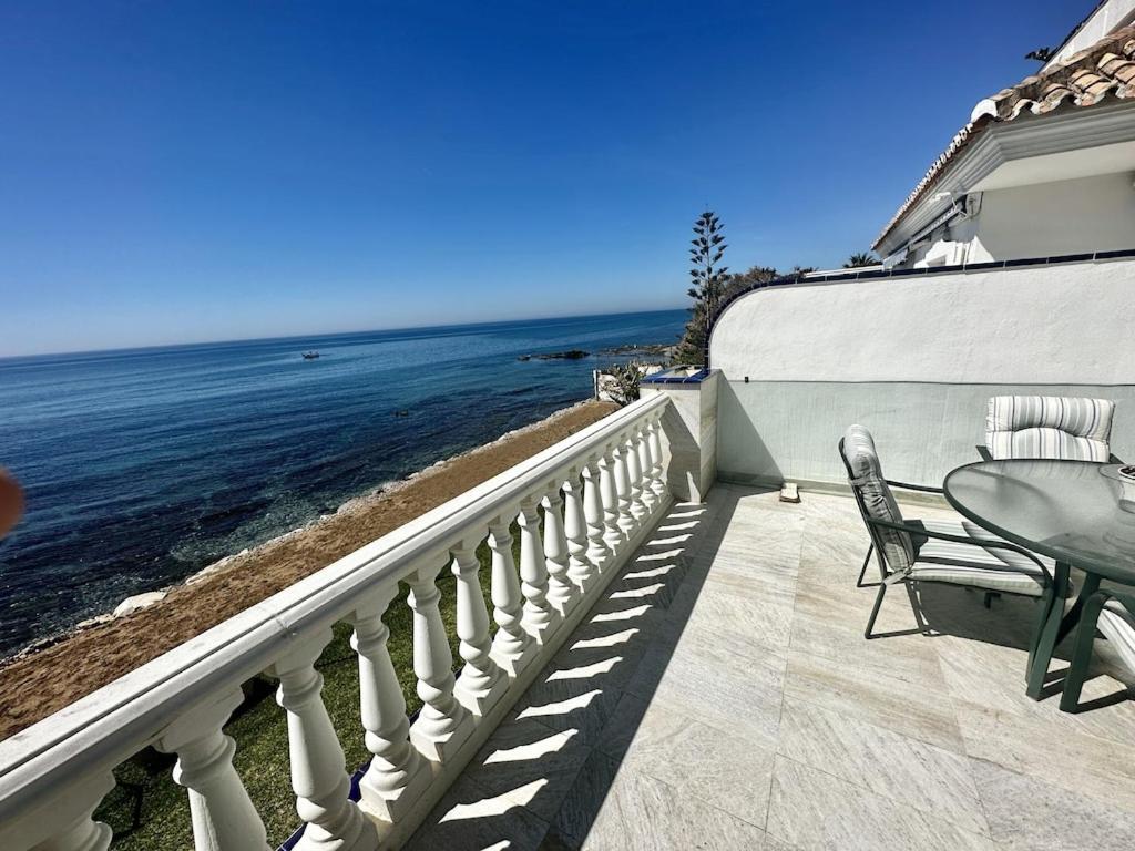 Apartment Beachfront With Pleasant Views Of The Sea And The Historic Lighthouse.