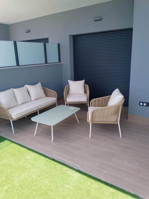 Gran Apartment-iconic Sea View Apartment Gran Alacant