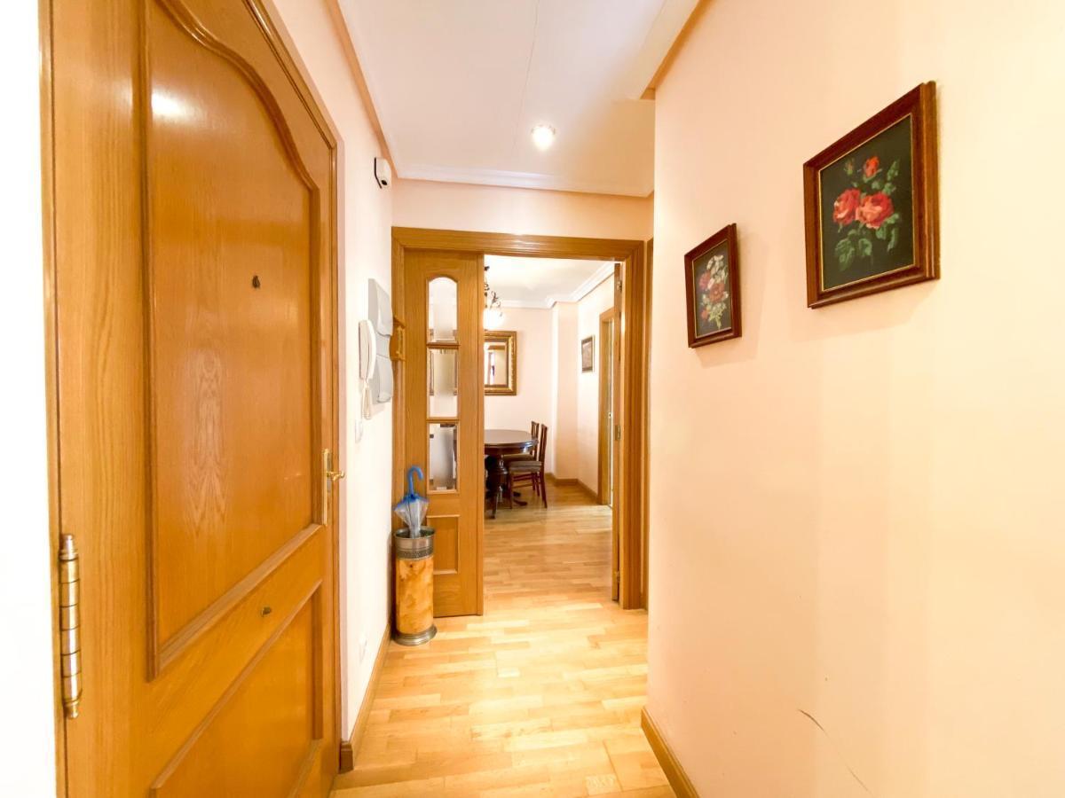 Vivienda Turistica Leones Apartment