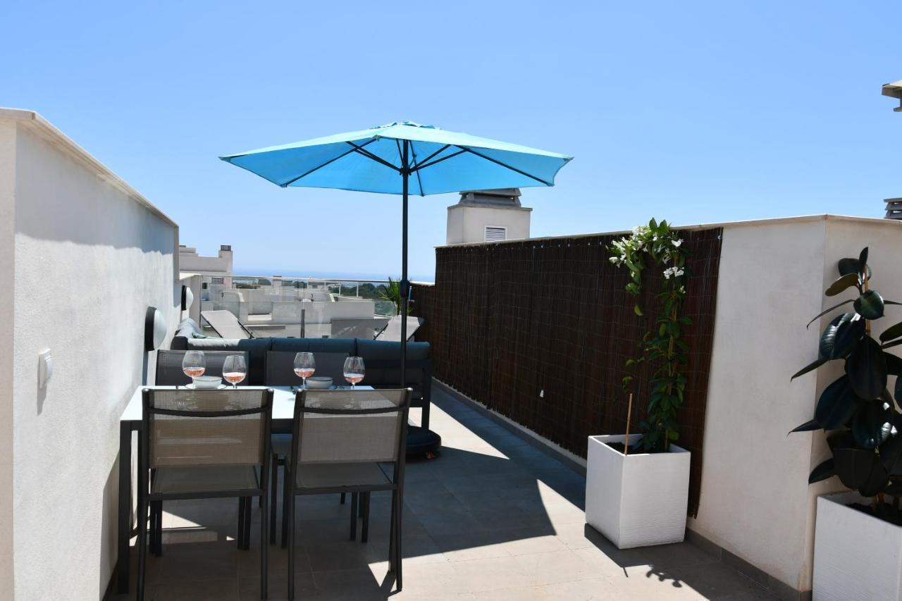 Luxurious Flat & Private Rooftop In Villamartin Orihuela Costa * Dehesa de Campoamor (Orihuela Costa)