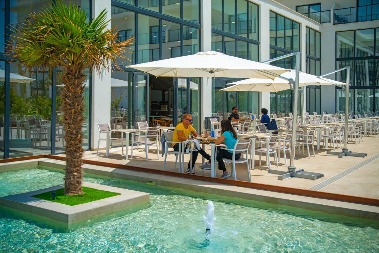 Cabogata Hotel