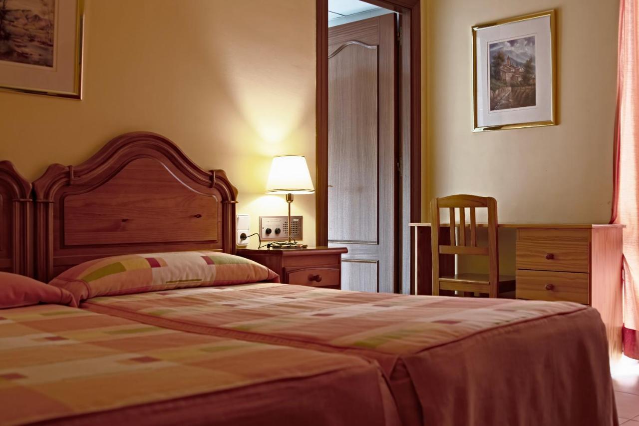 Guest house Pensio La Creu 2*