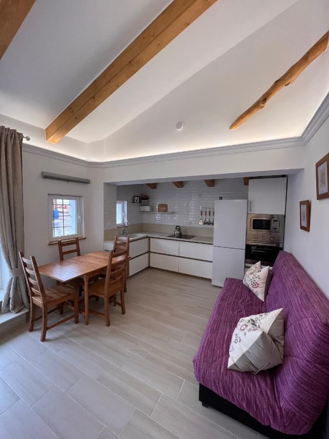 Casa Amor - Caseta - 1 Bedroom With Shared Pool & Jacuzzi Close To Parque Regional Sierra Del Carche, Hiking Trails & Striking Views Apartamento *