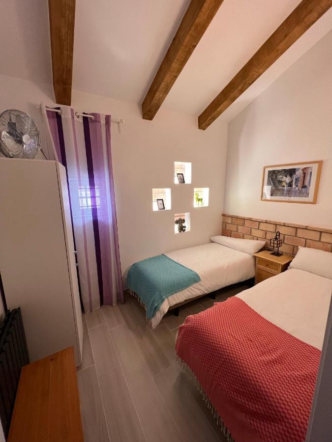 Casa Amor - Caseta - 1 Bedroom With Shared Pool & Jacuzzi Close To Parque Regional Sierra Del Carche, Hiking Trails & Striking Views * Raspay
