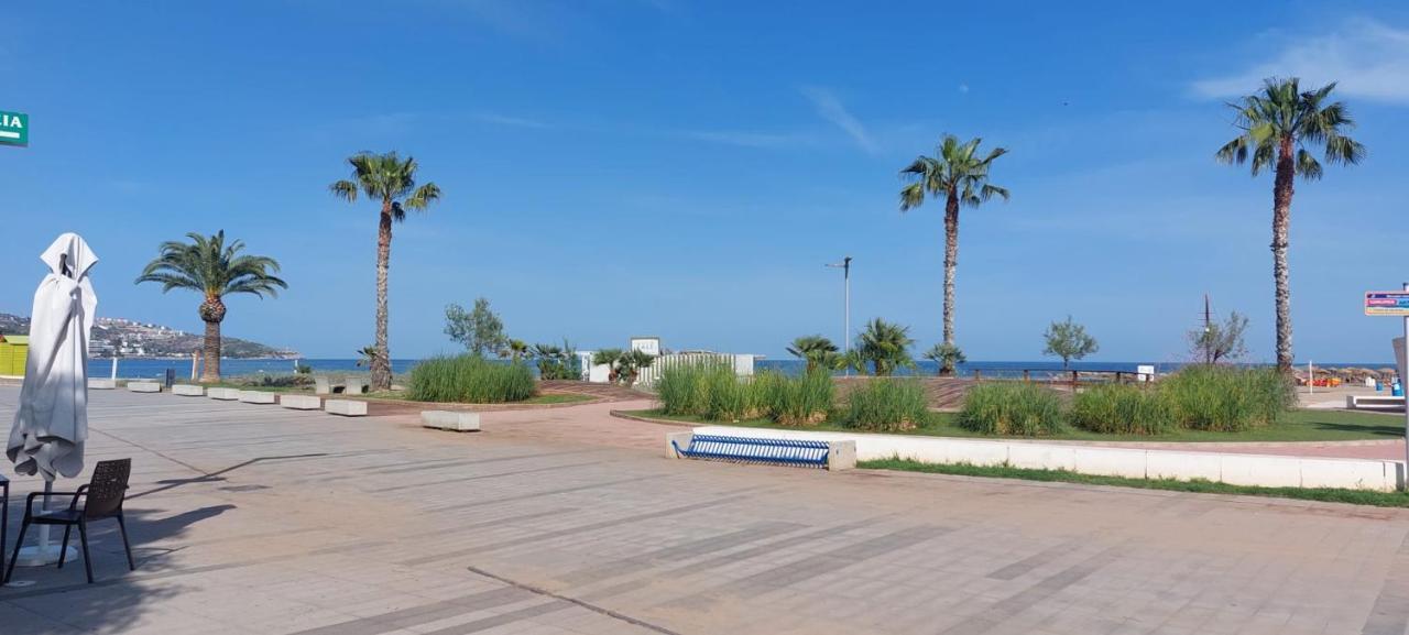 Gran Avenida Con Billar Сasa de vacaciones