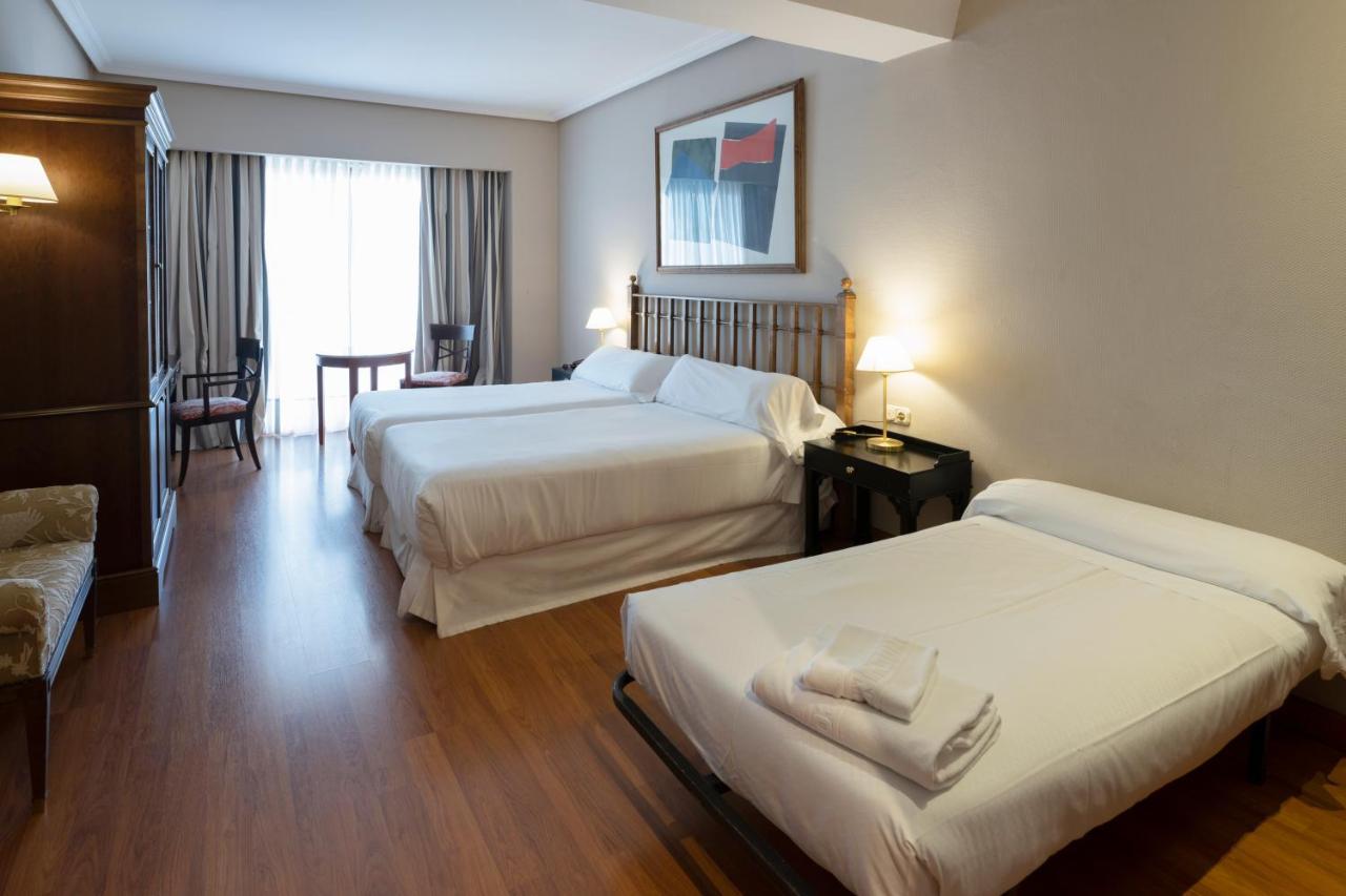 Barcelo Conde Luna Hotel