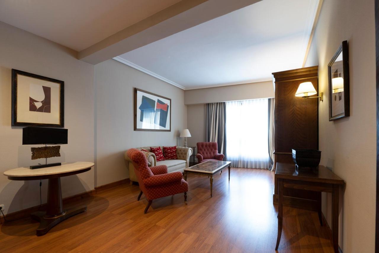 Barcelo Conde Luna Hotel
