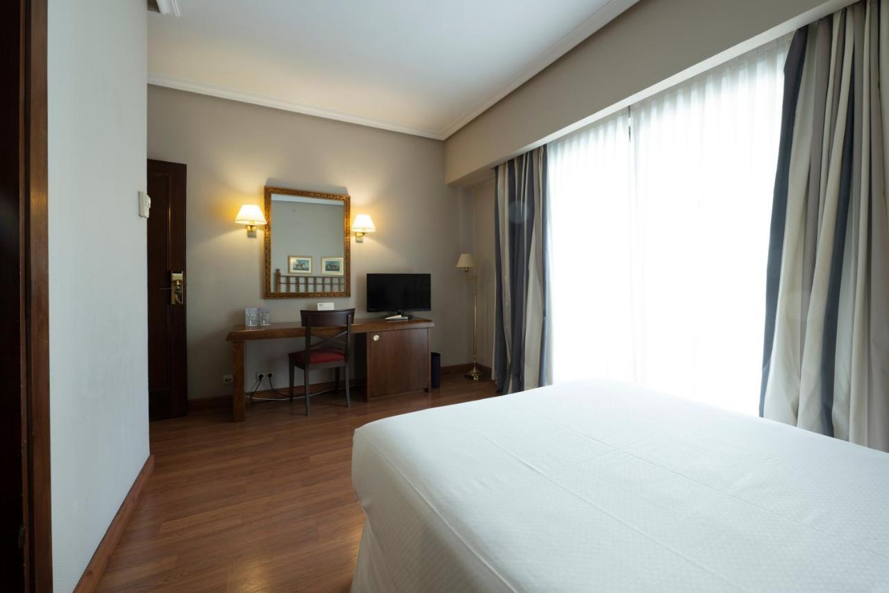 Barcelo Conde Luna Hotel