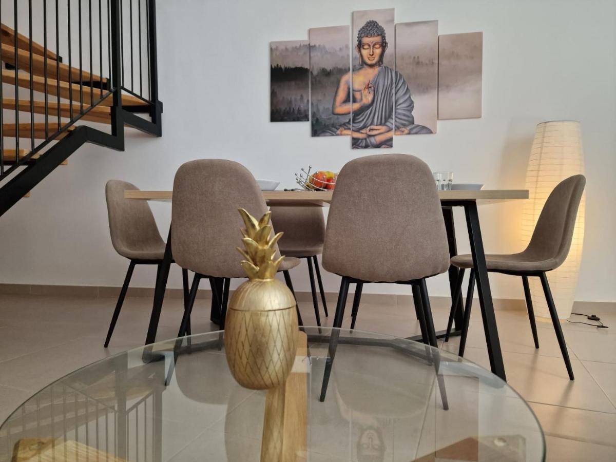 Apartamento De 2 Y Dos Baños Con Ducha Solar Tamaimo