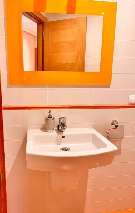 Apartment 3-bedrooms Apartament Vista Roja *