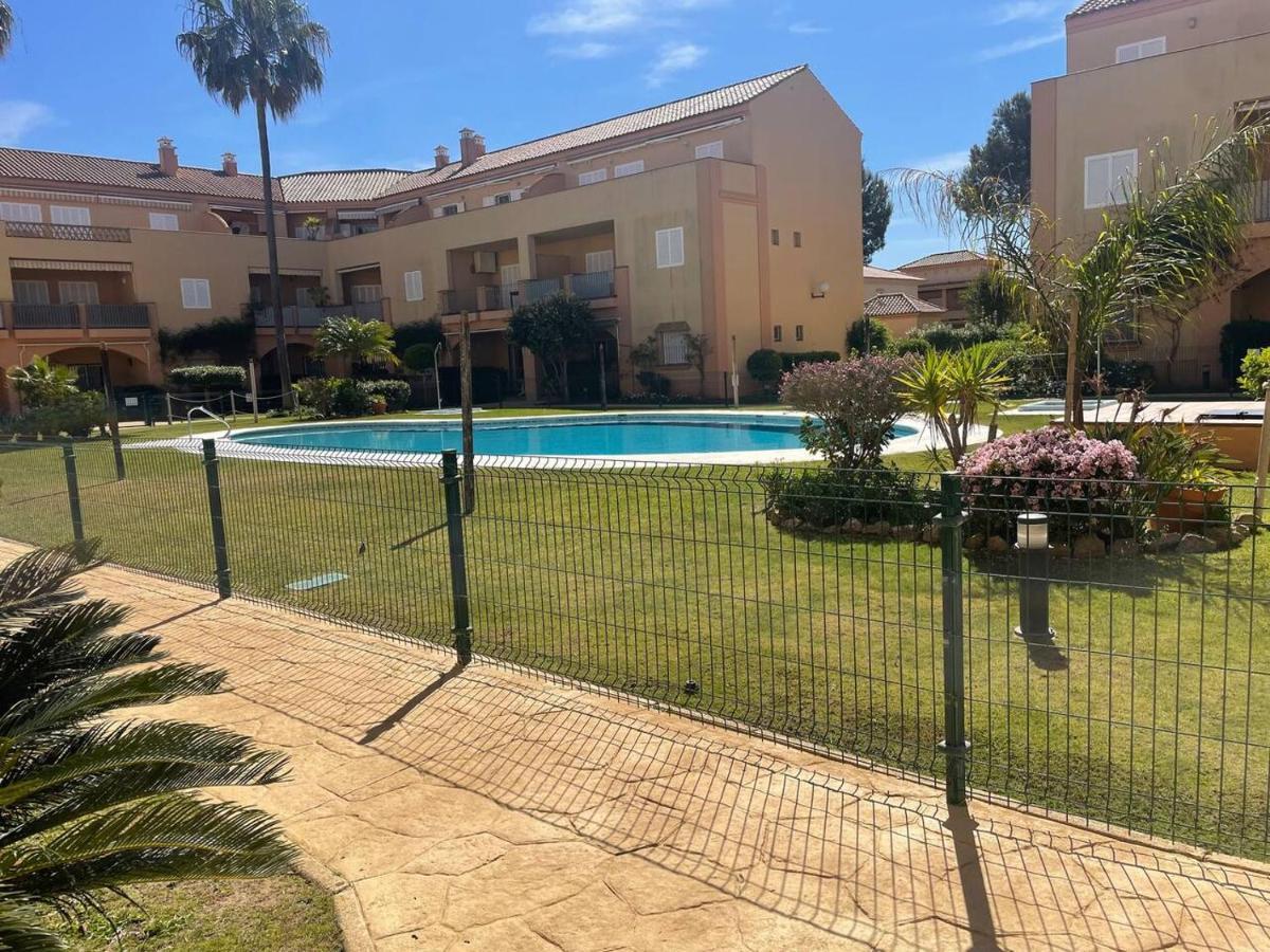 Apartment Novo Atlantico Golf 7 *