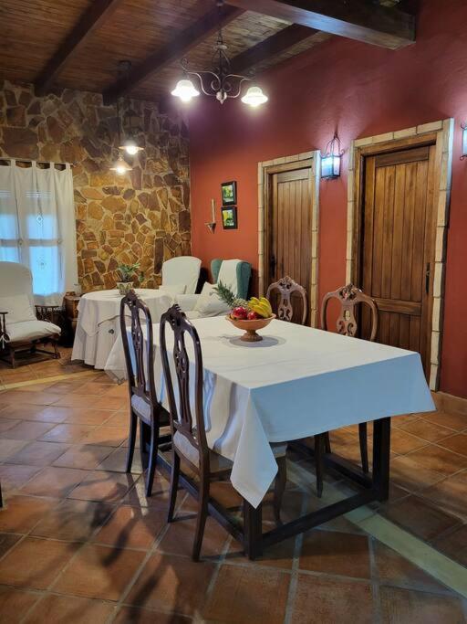 La Buganvilla, Descanso Entre Olivares Holiday home Hornachuelos
