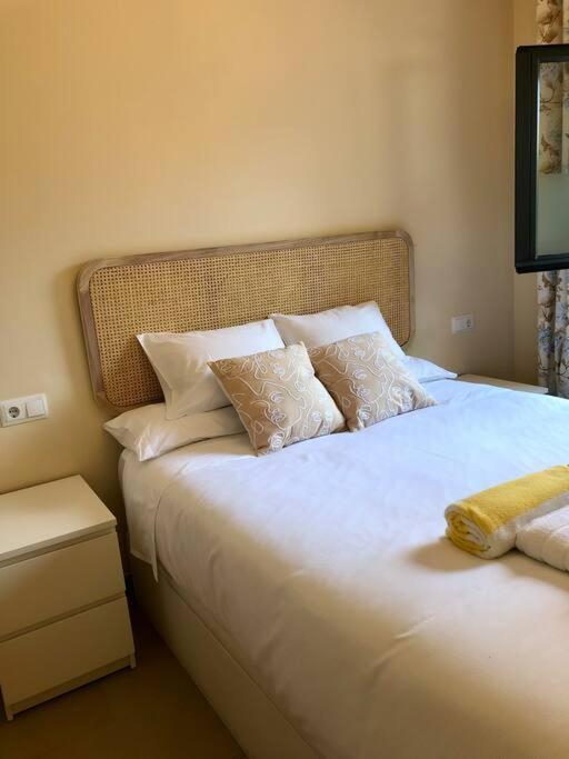 Hogar Brisa De Marinas Acogedor Con Amplia Terraza Y Acceso Directo A Piscinas-comfortable With Spacious Terrace And Direct Pool Access Denia