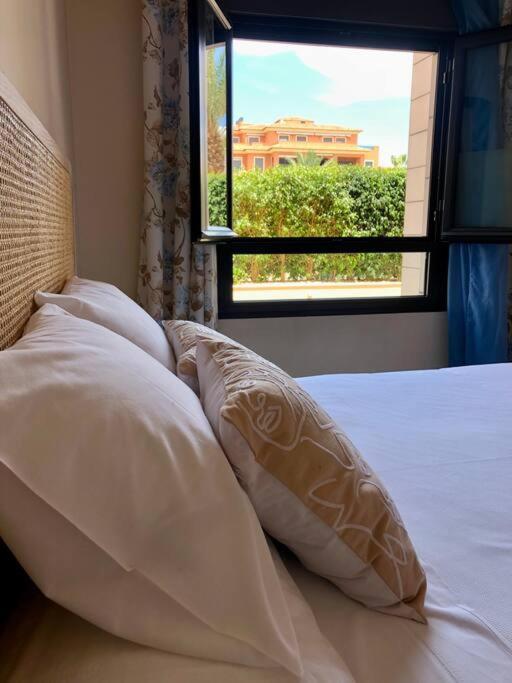 Apartment Hogar Brisa De Marinas Acogedor Con Amplia Terraza Y Acceso Directo A Piscinas-comfortable With Spacious Terrace And Direct Pool Access