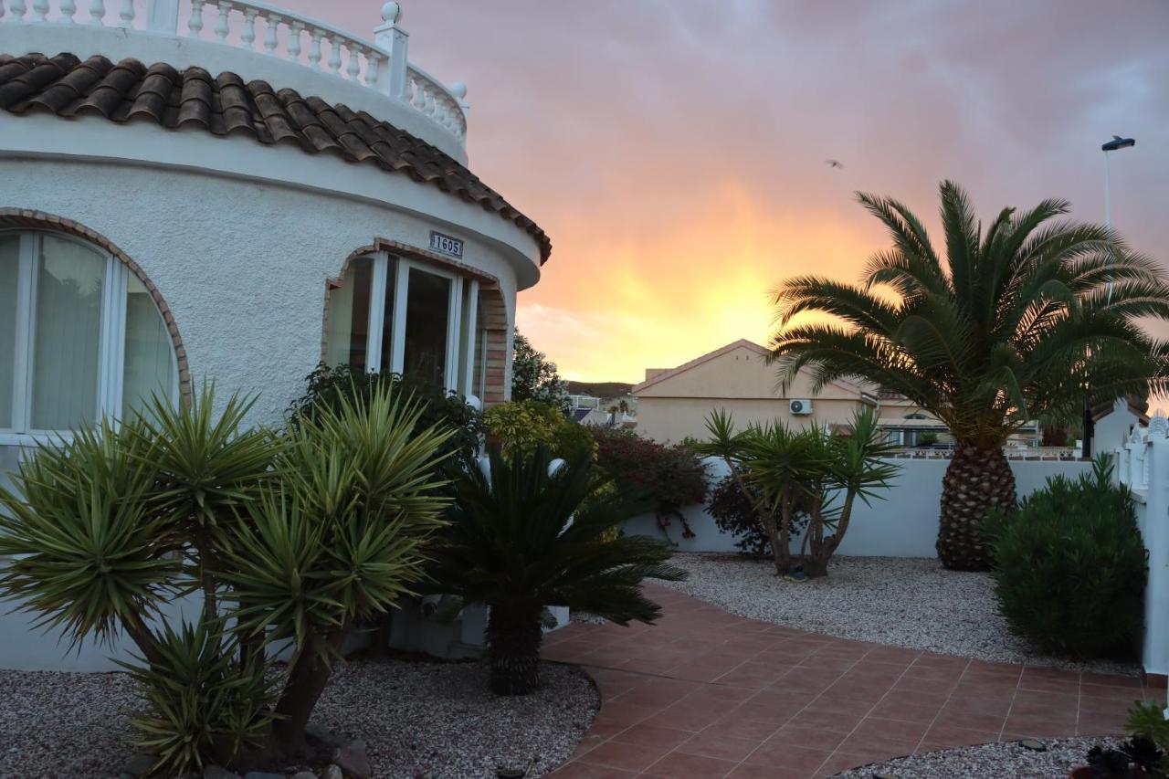 Lovely 3 Bedroom In Campasol