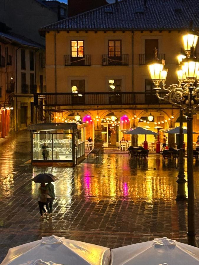 Plaza Mayor - Bohemia Pensión