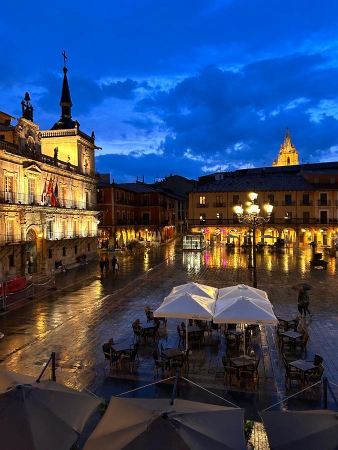 Plaza Mayor - Bohemia León