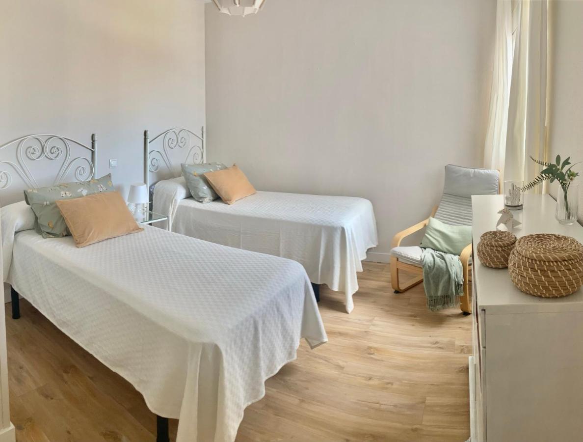 Alay Puerto Marina Apartamento *