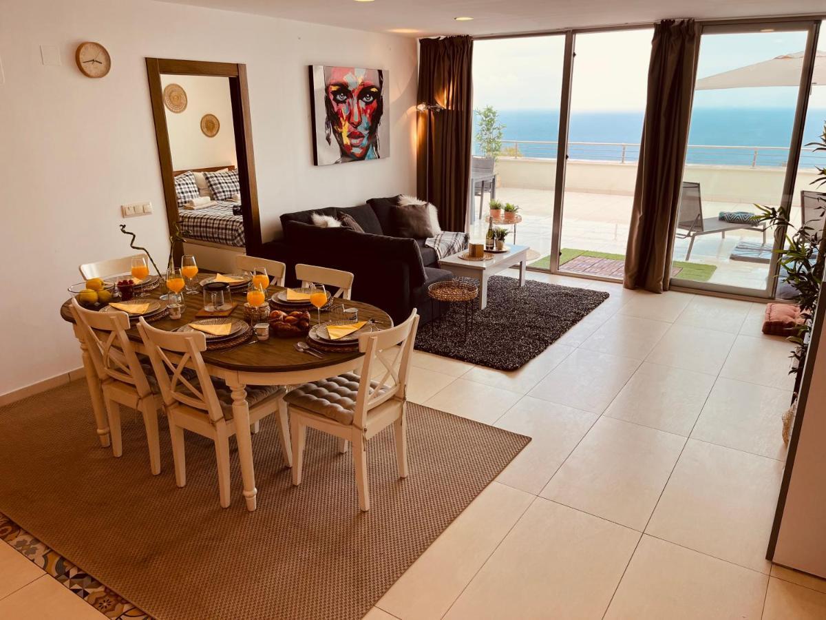 Hills Luxury Apartamento *