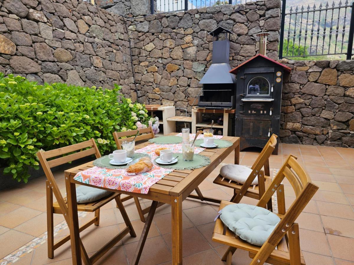 Mogarén: Jacuzzi&beautiful Views Bed and breakfast *