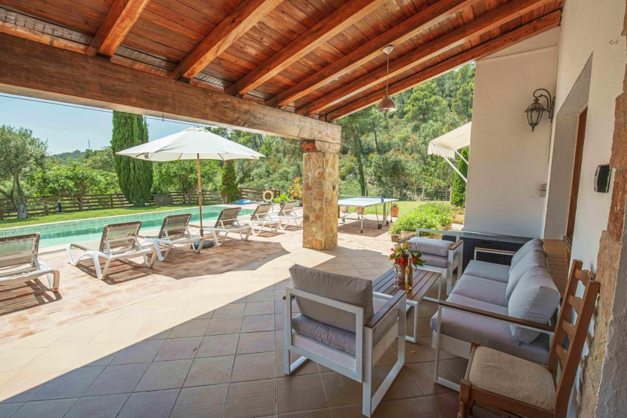 Lari Holiday home Vall-Llobrega