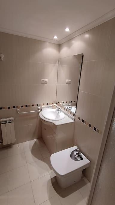 En Foz. Primera Linea Playa Rapadoira Apartamento