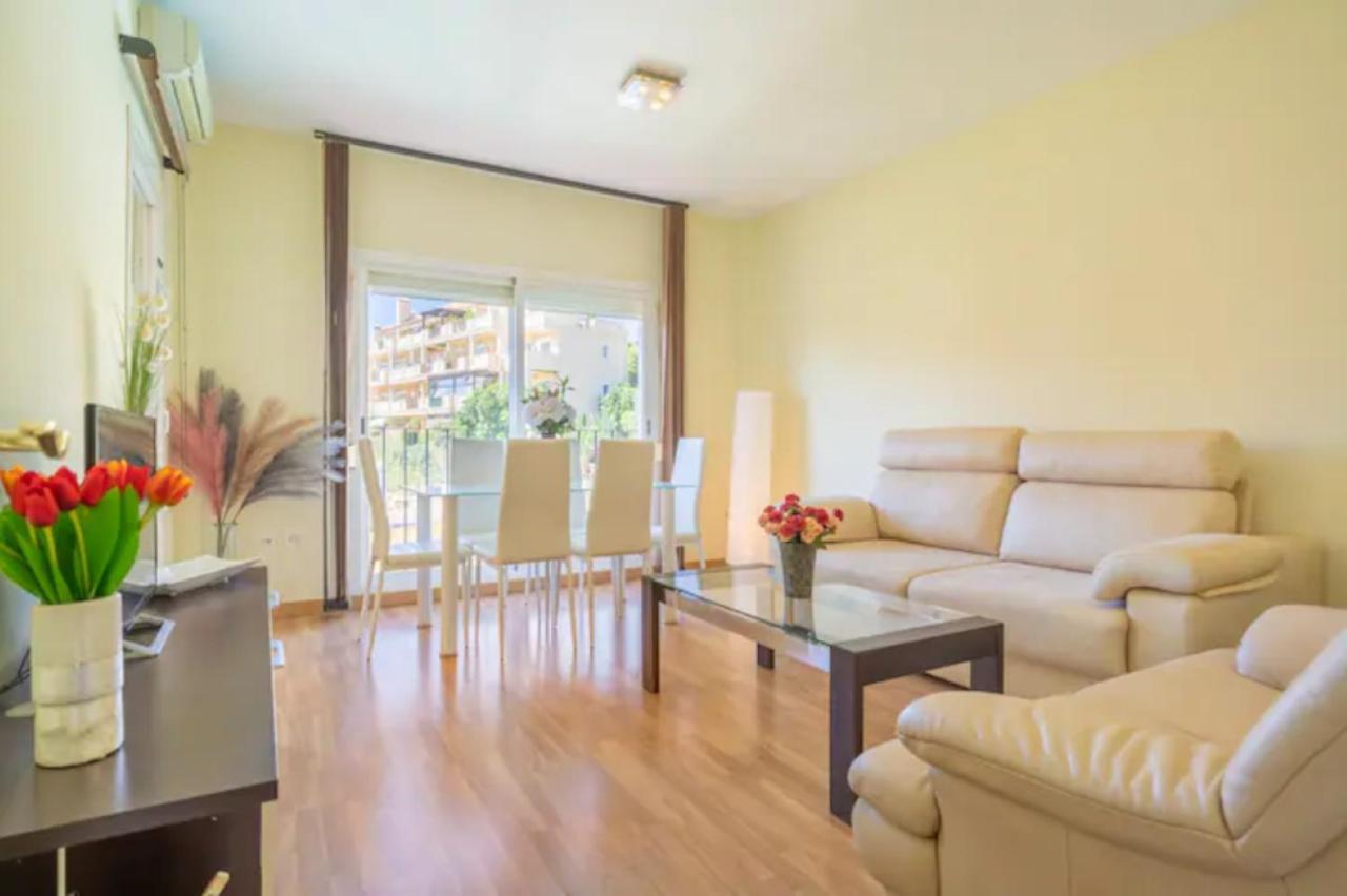 Apartamento Muy Luminoso, Zona Tranquila, Piscina Y Garaje *