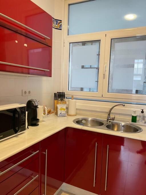 Apartamento Al Lado De Maria Pita Y Del Puerto. *