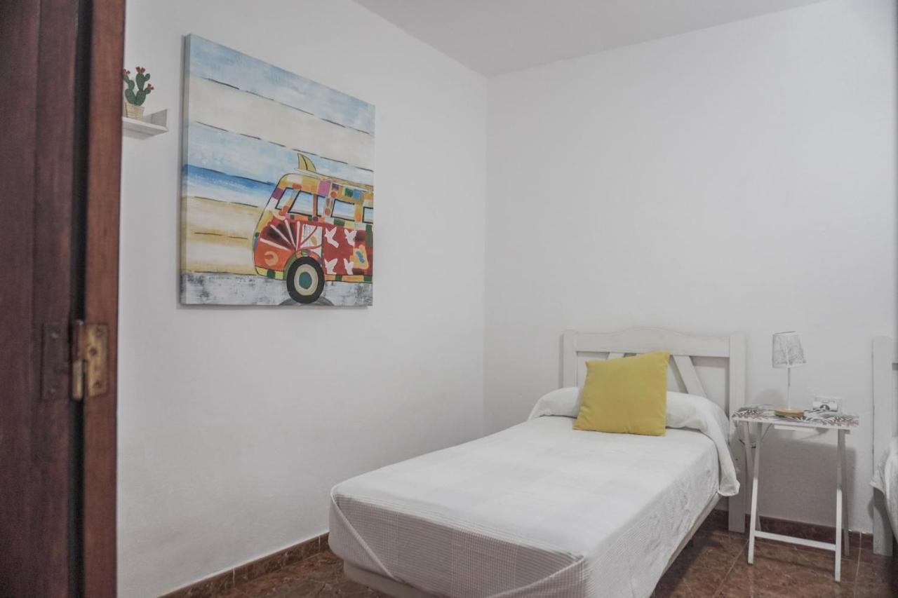 Pensión Banana Surf House *