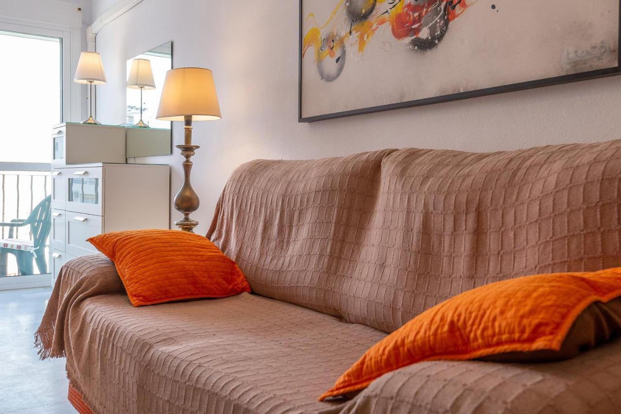 Apartment Homeforguest Bright In La Carihuela Near The