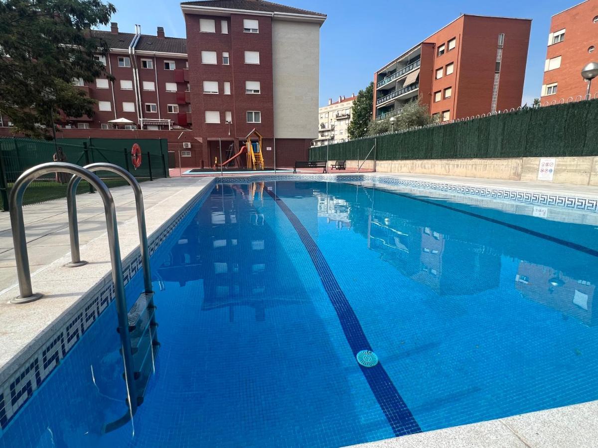 Pool And Confort 3 Y Garaje By Apartamento *