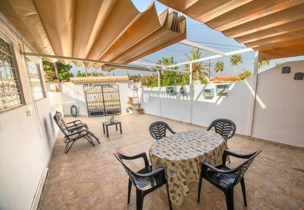 Casa Con Grande Terraza Cerca De La Playa Holiday home